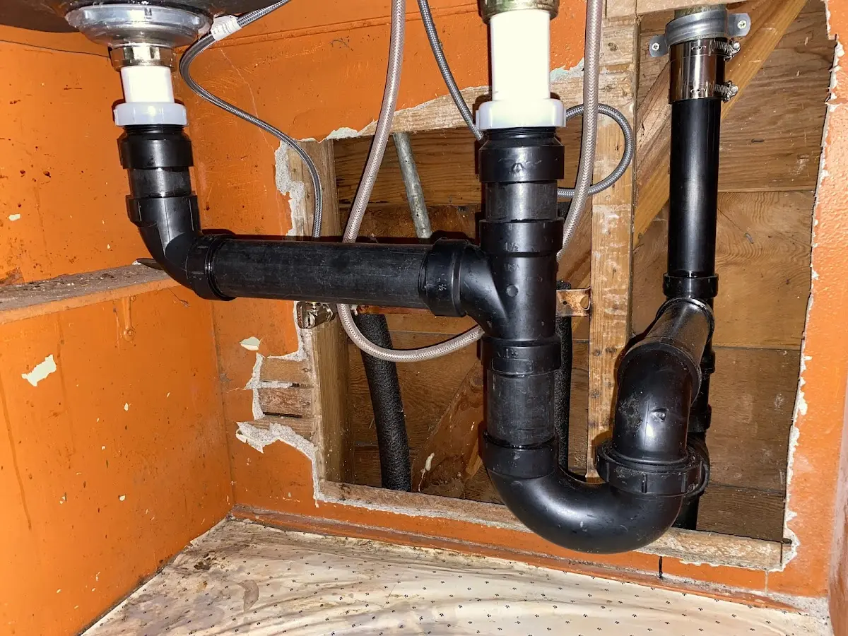 Professional Pipe Bursting equipment and tools on the job in Justice